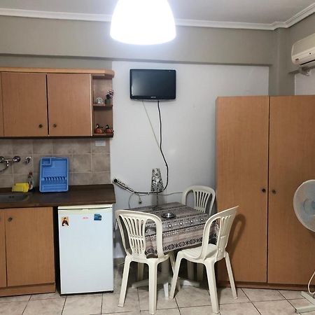 Nikis Rooms Paralía Екстериор снимка