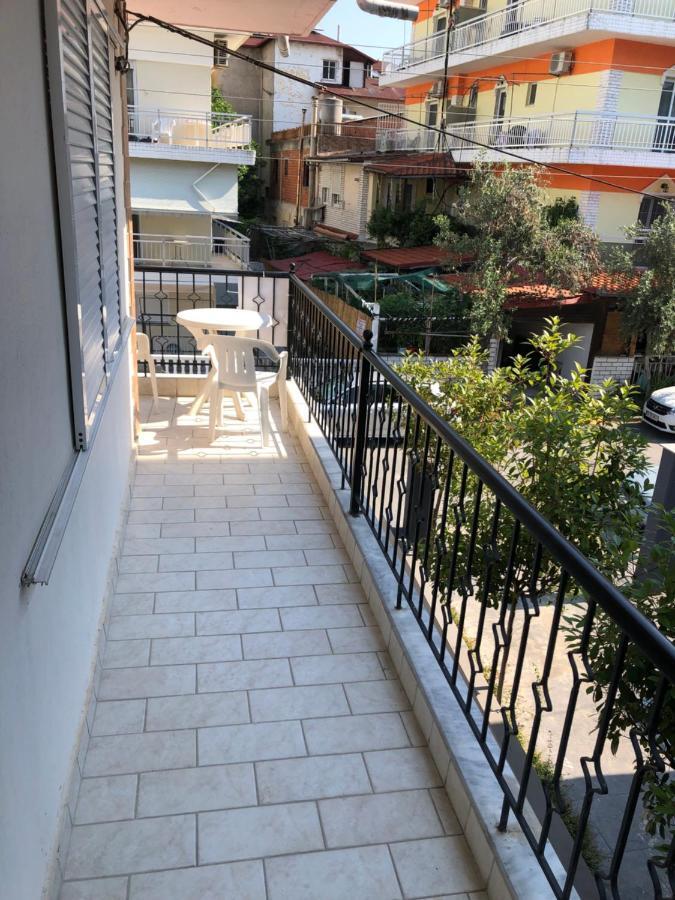 Nikis Rooms Paralía Екстериор снимка
