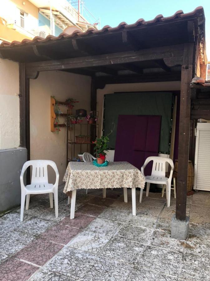Nikis Rooms Paralía Екстериор снимка