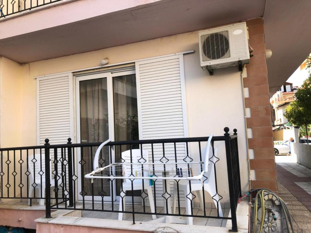Nikis Rooms Paralía Екстериор снимка