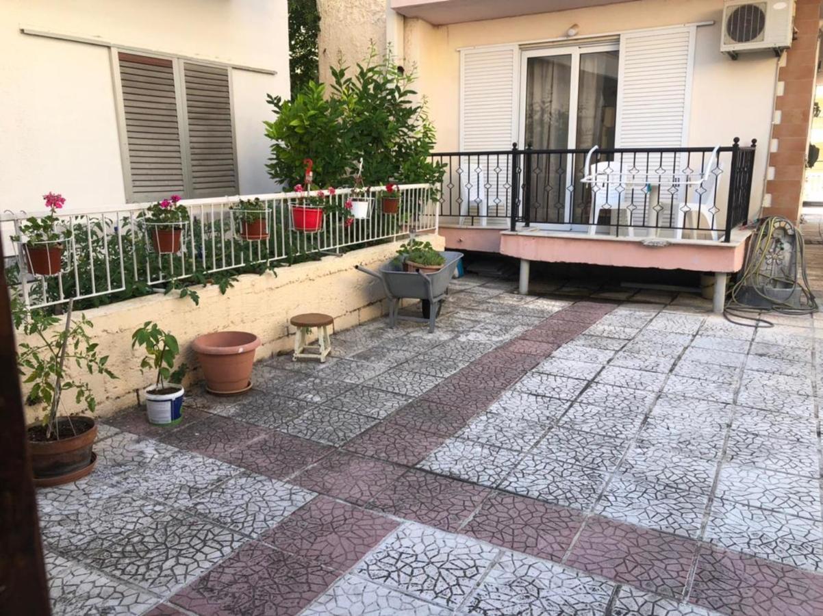 Nikis Rooms Paralía Екстериор снимка