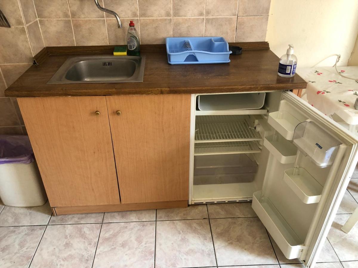 Nikis Rooms Paralía Екстериор снимка