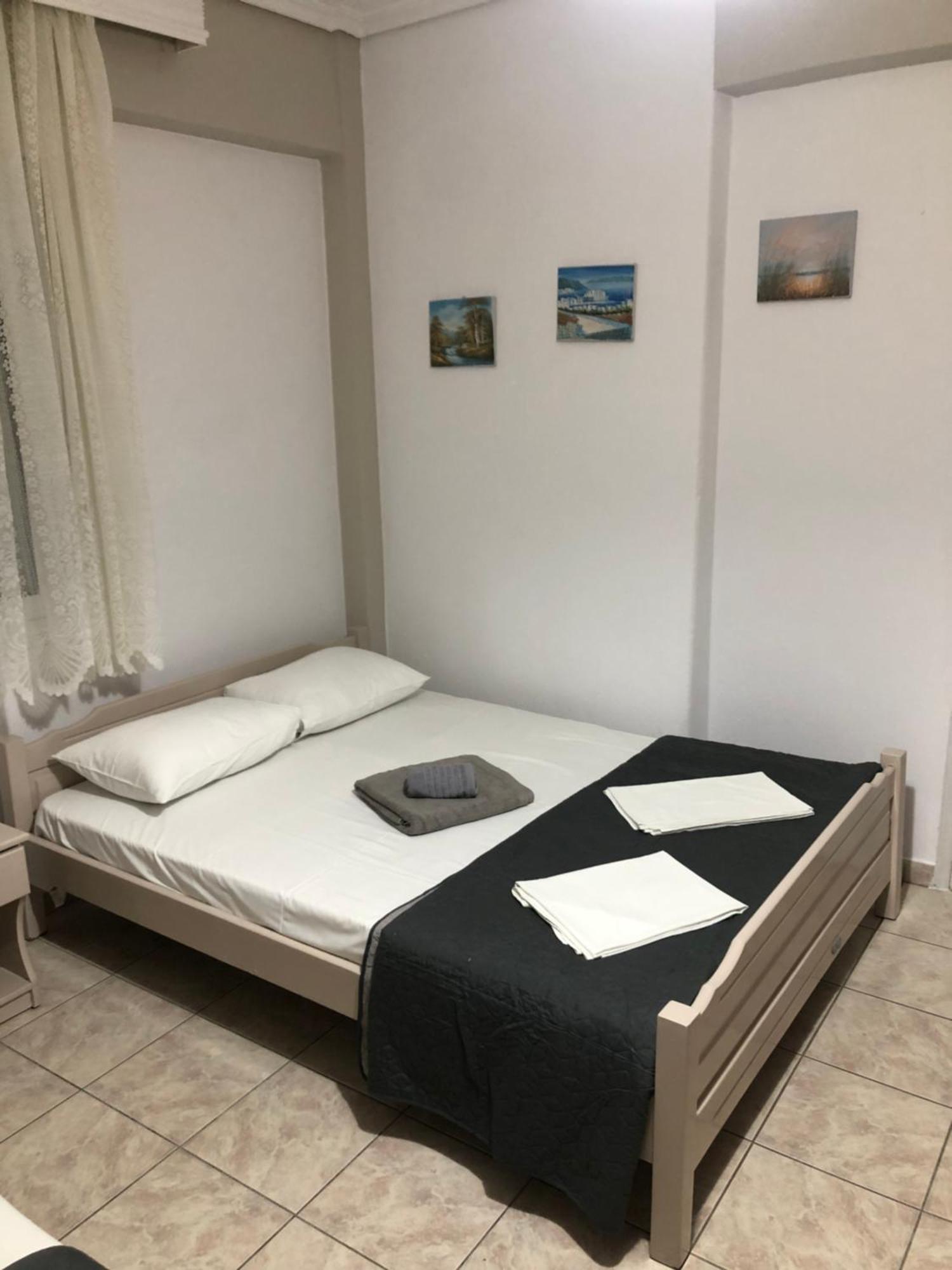 Nikis Rooms Paralía Екстериор снимка