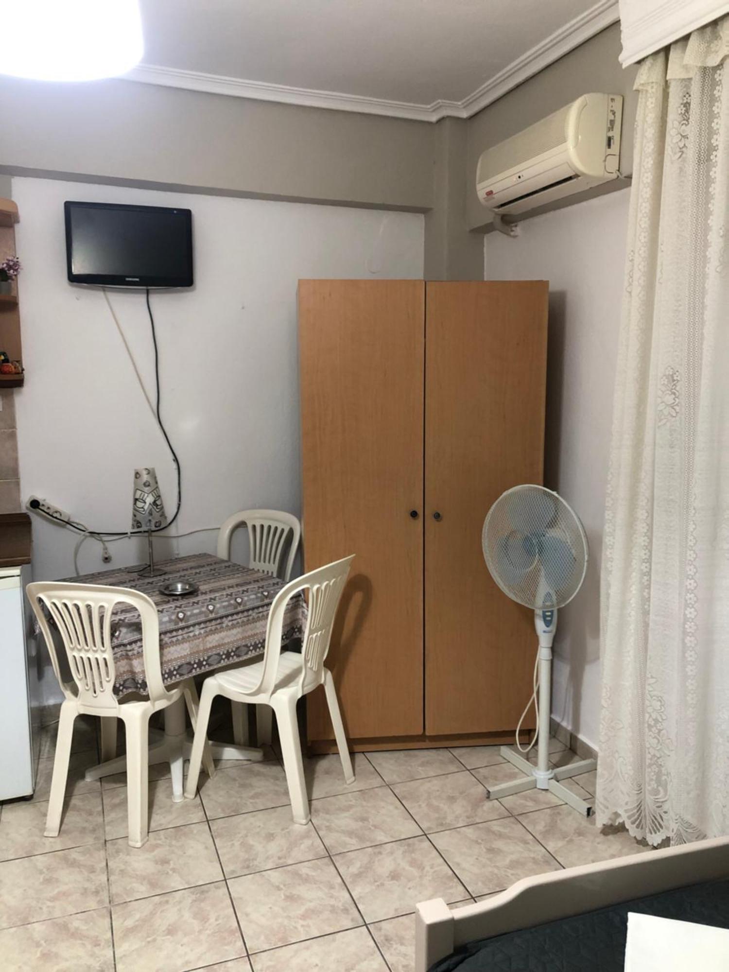 Nikis Rooms Paralía Екстериор снимка