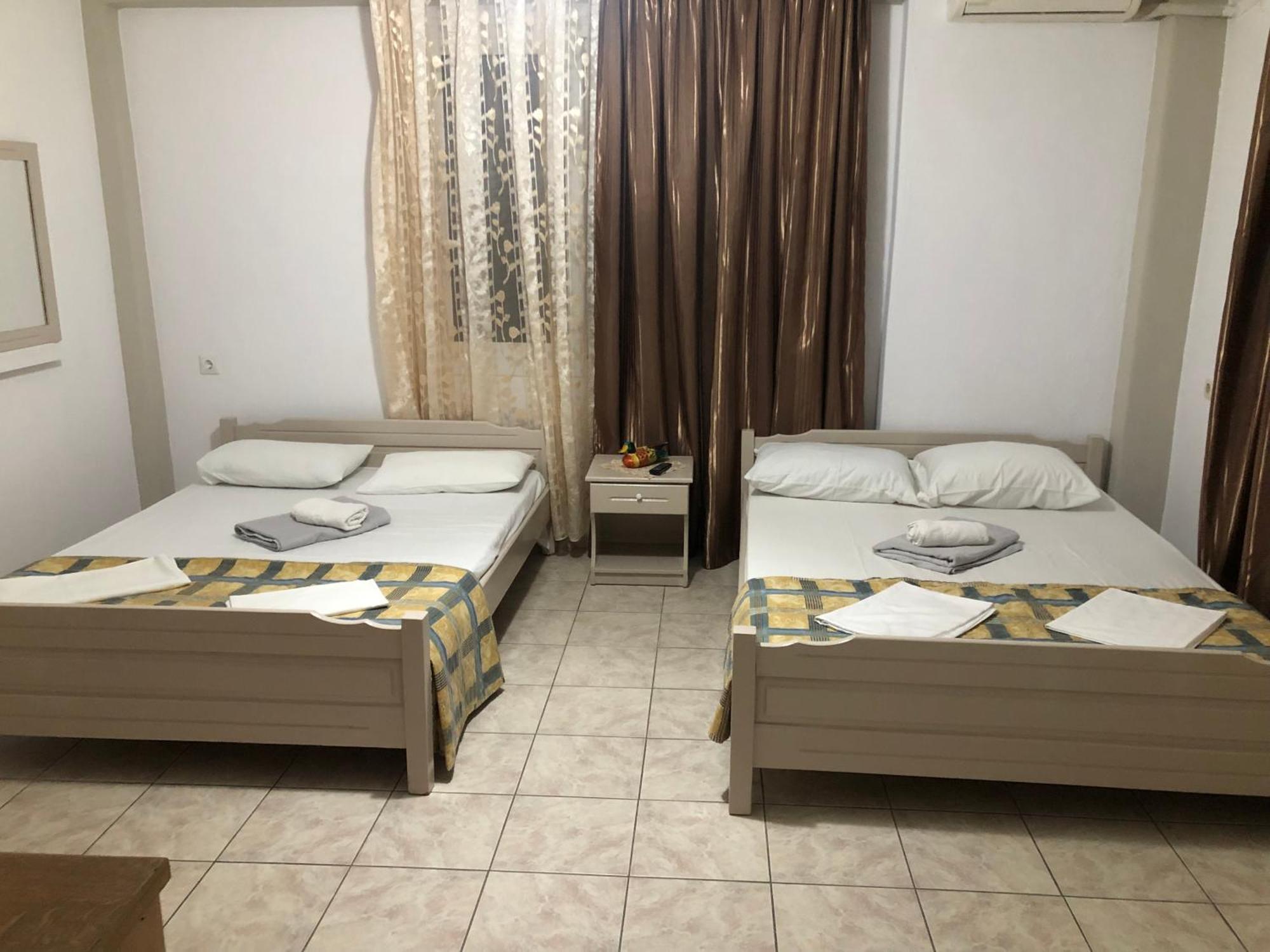 Nikis Rooms Paralía Екстериор снимка